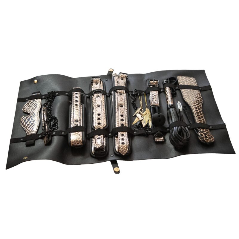 THE TRAVELER 10 PIECE RESTRAINT & BONDAGE PLAY KIT · fotografía 2